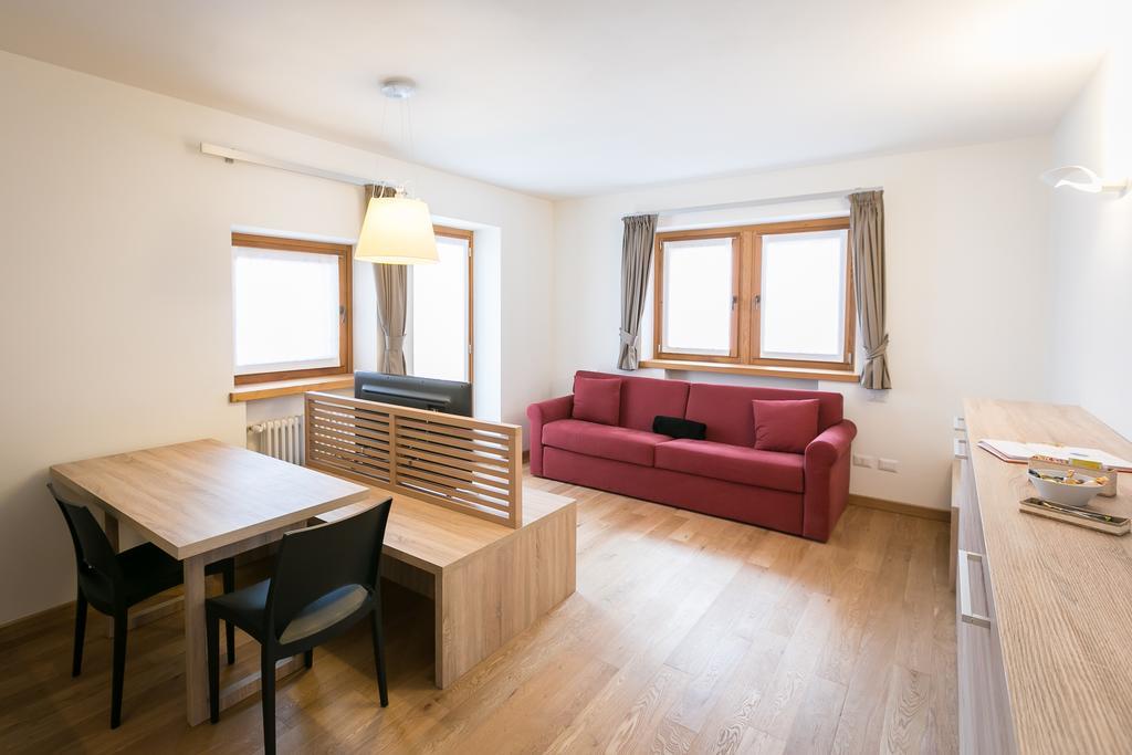 Mirtillo Blu Family Apartment Аланья-Вальсезия Номер фото