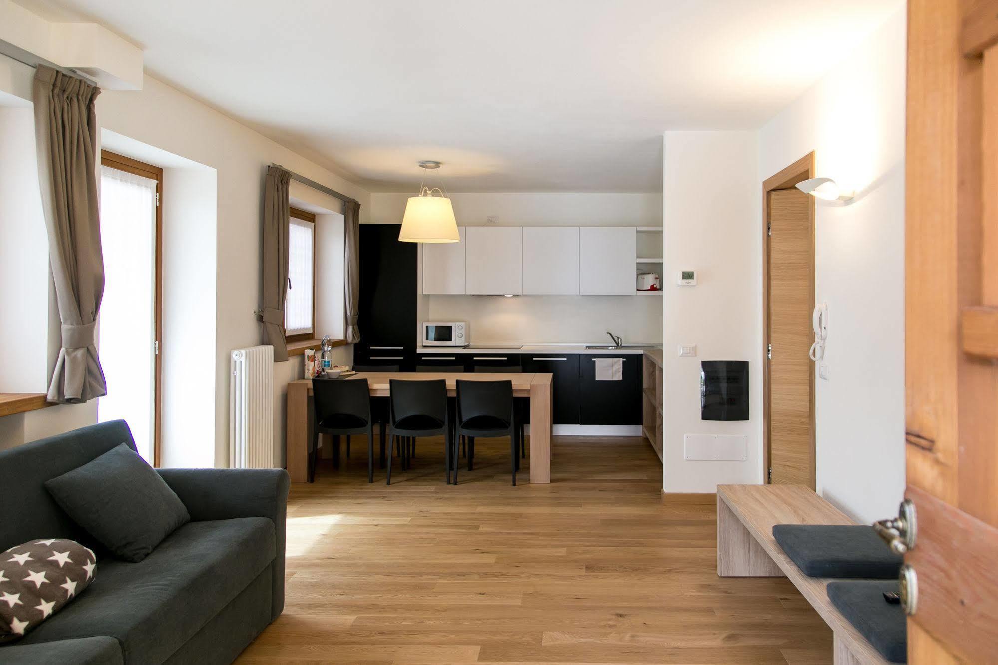 Mirtillo Blu Family Apartment Аланья-Вальсезия Экстерьер фото
